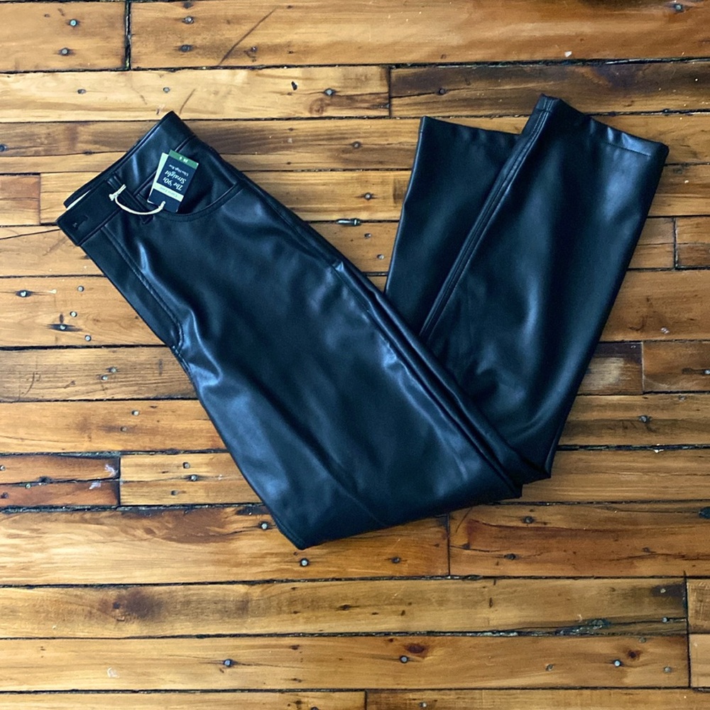 NWT Abercrombie & Fitch the 90s Straight ultra high rise vegan leather pants